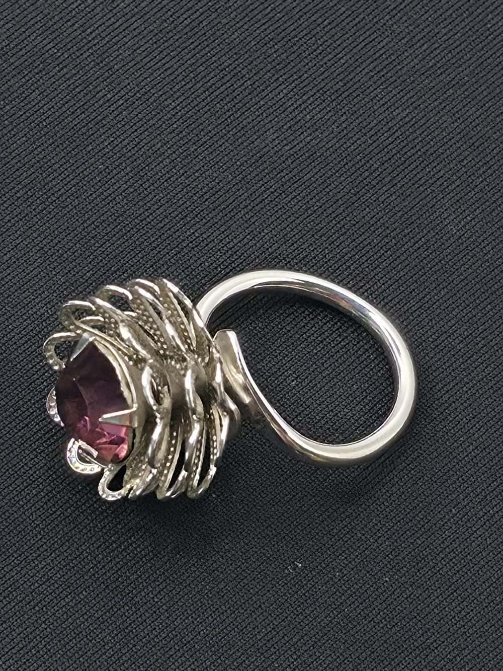 VTG Signed Sarah Coventry Nocturne Purple Ring 1972 Sz 8 - Picture 2 of 7
